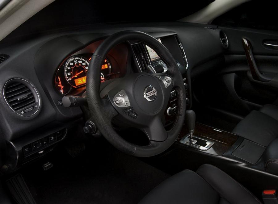  Nissan Maxima 2008 года  (фото 6 из 17)